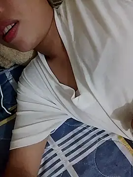 tinyk6 online show from 05/18/26, 03:40