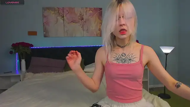 Mary Wester online show from 04/01/26, 01:06