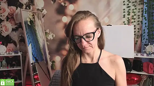 jesica mooonn online show from 04/18/26, 02:04
