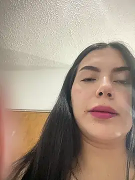 Cami olarte online show from 05/21/26, 05:47