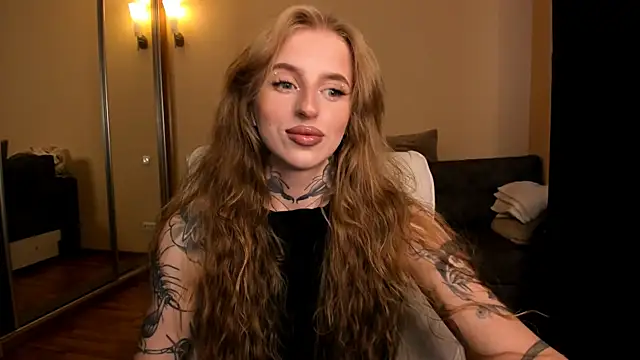 Snapshot of harley_kimm chatting on 07/17/26, 05:47 harley kimm online show from 07/17/26, 05:47