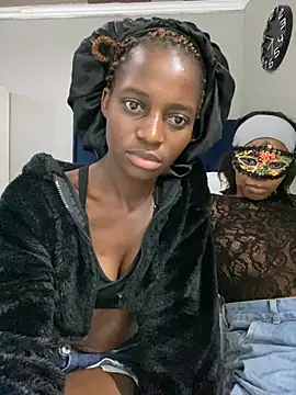 Snapshot of DarkChocolateSlender_ chatting on 04/18/26, 04:44 DarkChocolateSlender online show from 04/18/26, 04:44
