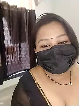 Snapshot of Hoty_bhabii chatting on 04/21/26, 08:31 Hoty bhabii online show from 04/21/26, 08:31