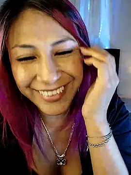 Snapshot of tatianabelli chatting on 04/23/26, 01:18 tatianabelli online show from 04/23/26, 01:18
