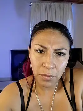 Snapshot of tatianabelli chatting on 04/24/26, 05:48 tatianabelli online show from 04/24/26, 05:48