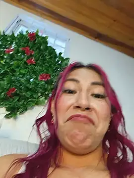 Snapshot of tatianabelli chatting on 06/29/26, 10:21 tatianabelli online show from 06/29/26, 10:21