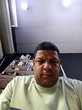 Danielleon12  online show from 04/18/26, 07:07