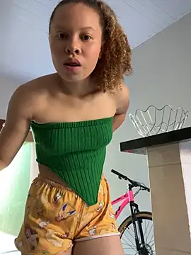 jhully hot online show from 04/18/26, 01:15