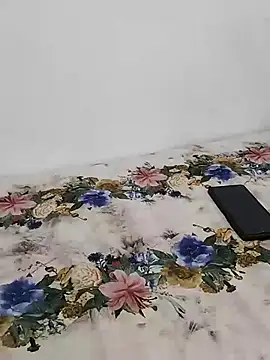 Snapshot of Nottila chatting on 06/19/26, 04:55 Nottila online show from 06/19/26, 04:55
