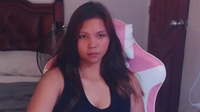 Snapshot of sweet_21_1 chatting on 03/31/26, 03:12 sweet 21 1 online show from 03/31/26, 03:12