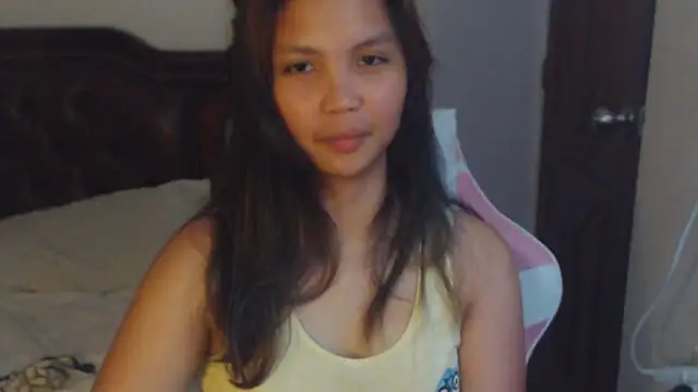 Snapshot of sweet_21_1 chatting on 04/16/26, 09:39 sweet 21 1 online show from 04/16/26, 09:39
