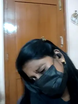 Snapshot of Tamil_Hot_Thara chatting on 04/02/26, 04:15 Tamil Hot Thara online show from 04/02/26, 04:15