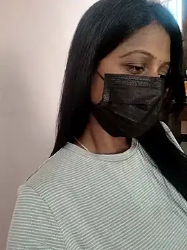 Snapshot of Tamil_Hot_Thara chatting on 04/10/26, 10:42 Tamil Hot Thara online show from 04/10/26, 10:42