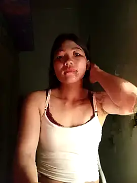 -Quyny- online show from 04/12/26, 07:08