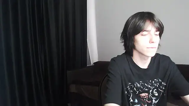 Snapshot of mason_silver chatting on 04/14/26, 08:20 mason silver online show from 04/14/26, 08:20