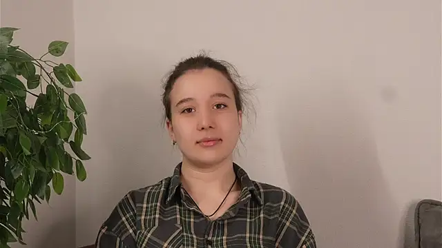 Snapshot of LoreleiRion chatting on 03/28/26, 05:40 LoreleiRion online show from 03/28/26, 05:40