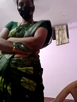 Snapshot of tamilratchasii chatting on 05/03/26, 05:41 tamilratchasii online show from 05/03/26, 05:41