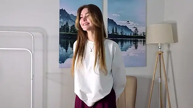 Snapshot of CherlyGuss chatting on 03/30/26, 04:57 CherlyGuss online show from 03/30/26, 04:57