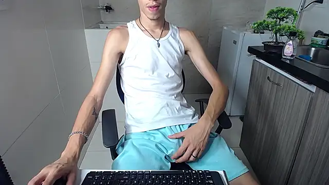Snapshot of Zamaelprime_ chatting on 04/13/26, 05:24 Zamaelprime online show from 04/13/26, 05:24