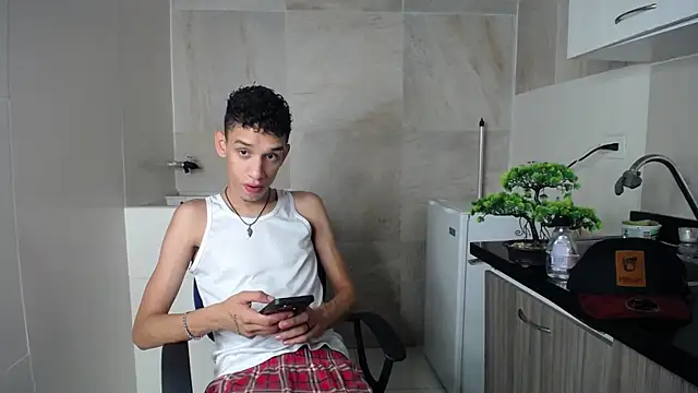 Snapshot of Zamaelprime_ chatting on 04/23/26, 05:30 Zamaelprime online show from 04/23/26, 05:30