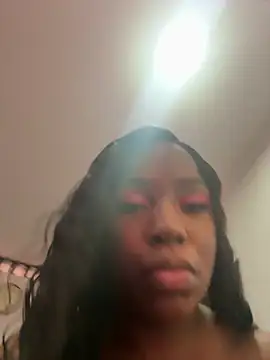 Snapshot of IrisJones_ chatting on 07/10/26, 12:30 IrisJones online show from 07/10/26, 12:30