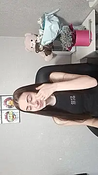 Snapshot of Linda_Mur_ chatting on 04/03/26, 05:49 Linda Mur online show from 04/03/26, 05:49