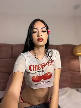 dakotabrowns  online show from 04/22/26, 10:39