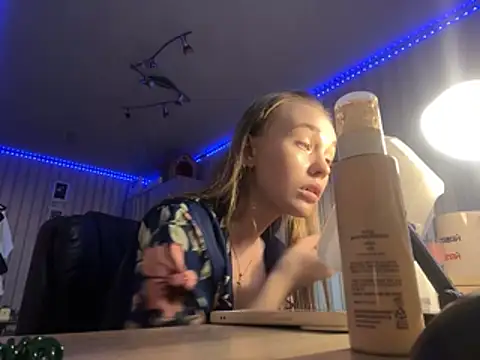 melissashineeee online show from 04/03/26, 10:46