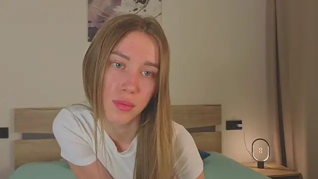 Snapshot of AliseeLee chatting on 03/30/26, 12:11 AliseeLee online show from 03/30/26, 12:11