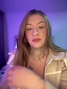 Eliee--Roth online show from 04/24/26, 01:41
