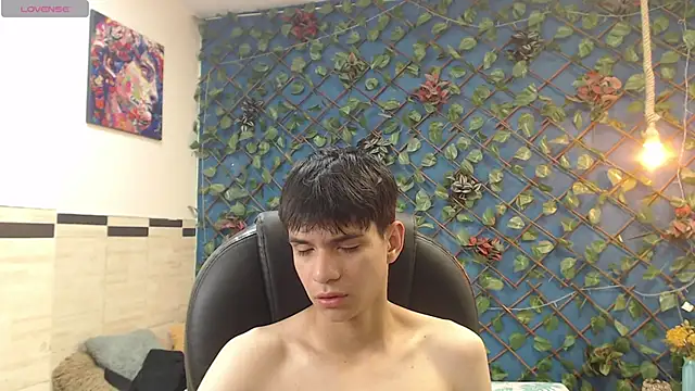 Snapshot of maxim_rod chatting on 04/07/26, 04:13 maxim rod online show from 04/07/26, 04:13