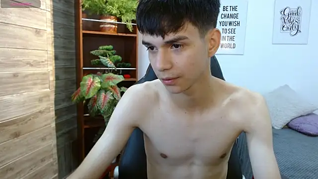 Snapshot of maxim_rod chatting on 04/13/26, 08:14 maxim rod online show from 04/13/26, 08:14