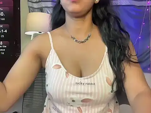 Snapshot of Gorgeous_Sarahh chatting on 06/27/26, 07:19 Gorgeous Sarahh online show from 06/27/26, 07:19