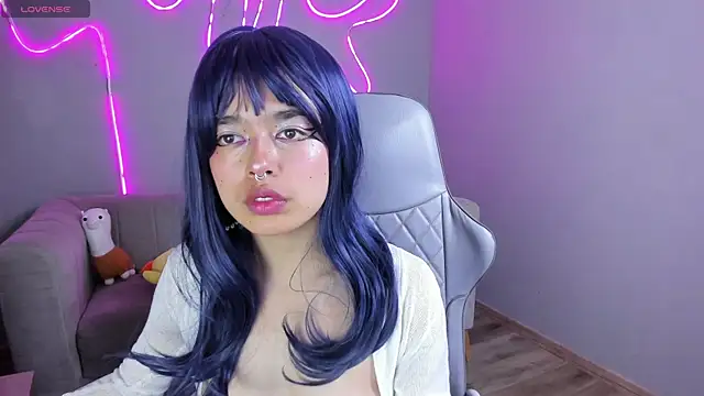 Saphyralux online show from 06/04/26, 10:27