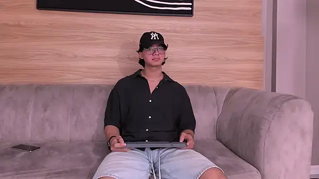 axxel body online show from 03/30/26, 08:43