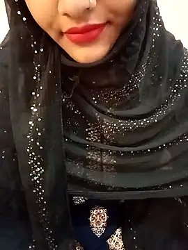 Snapshot of Miss_Noor__ chatting on 04/24/26, 08:39 Miss Noor online show from 04/24/26, 08:39