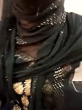 Snapshot of Miss_Noor__ chatting on 05/16/26, 08:33 Miss Noor online show from 05/16/26, 08:33
