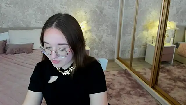 SweeteAmy online show from 04/10/26, 12:32