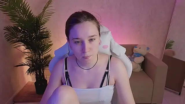 Snapshot of SweetieBlush chatting on 04/24/26, 03:42 SweetieBlush online show from 04/24/26, 03:42