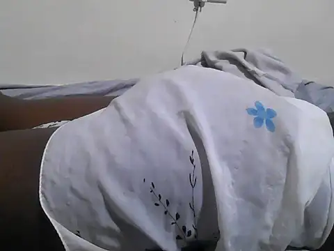 BOOBQUEEN25 online show from 03/31/26, 06:19