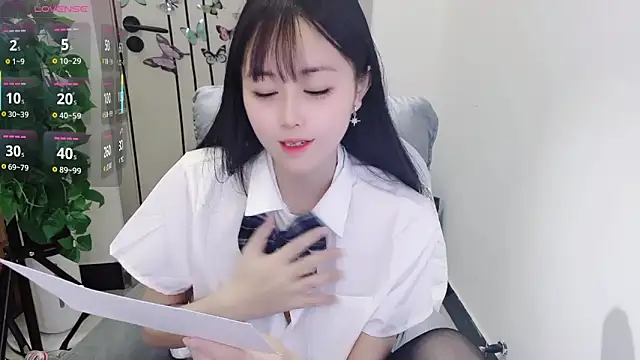 Snapshot of Dear-yuner chatting on 04/27/26, 02:04 Dear-yuner online show from 04/27/26, 02:04