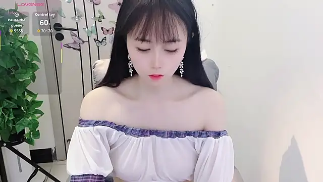 Snapshot of Dear-yuner chatting on 05/01/26, 12:43 Dear-yuner online show from 05/01/26, 12:43