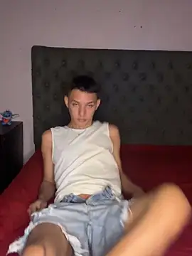 im Maikil online show from 05/12/26, 06:43