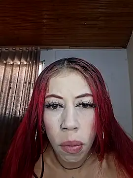 Snapshot of kellyxxx30 chatting on 04/12/26, 03:39 kellyxxx30 online show from 04/12/26, 03:39