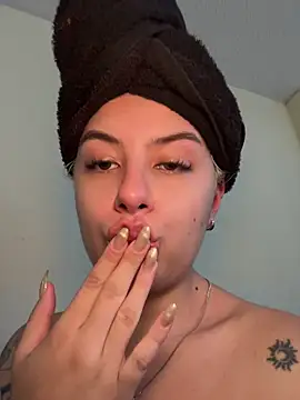 Amber-fire online show from 05/18/26, 07:20