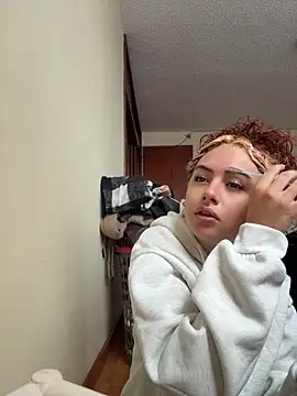 Amber-fire online show from 05/21/26, 02:35