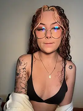 Amber-fire online show from 05/25/26, 05:41