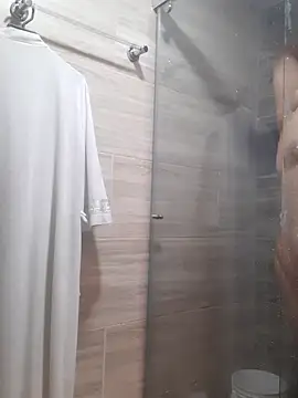 Snapshot of Amalianoir chatting on 04/01/26, 01:12 Amalianoir online show from 04/01/26, 01:12