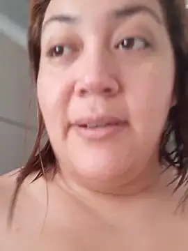 Snapshot of Amalianoir chatting on 04/16/26, 04:08 Amalianoir online show from 04/16/26, 04:08