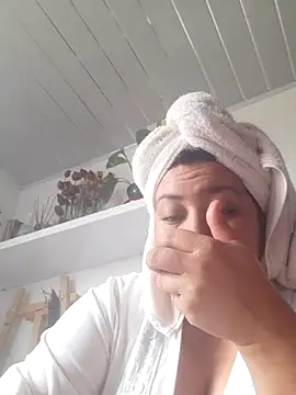 Amalianoir online show from 05/16/26, 05:34